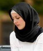 ممنوعیت زن حائض از نماز و توهین به او